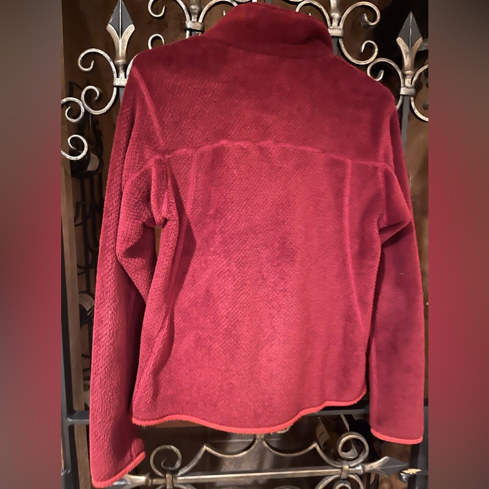 PATAGONIA Women's Re-Tool Snap-T
Fleece Pullover Sweater Burgundy Small - Picture 2 of 3